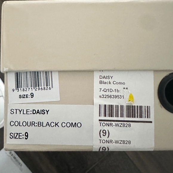 TONY BIANCO Chic Best-Selling Black Brown Daisy Sandal Sz 9 NIB $170!! - Picture 3 of 4